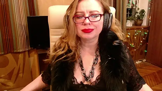 Miss Tress online show from 04-10-26, 11:12