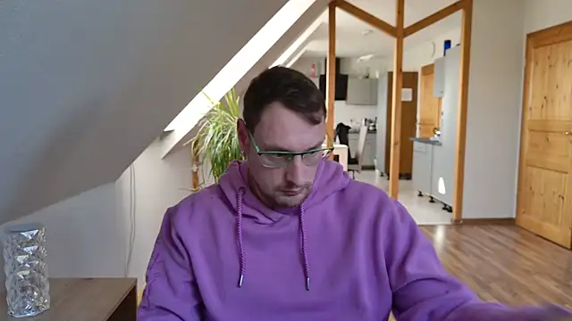 Snapshot of Relsxboy chatting on 03-06-25, 08:41 Relsxboy online show from 03-06-25, 08:41