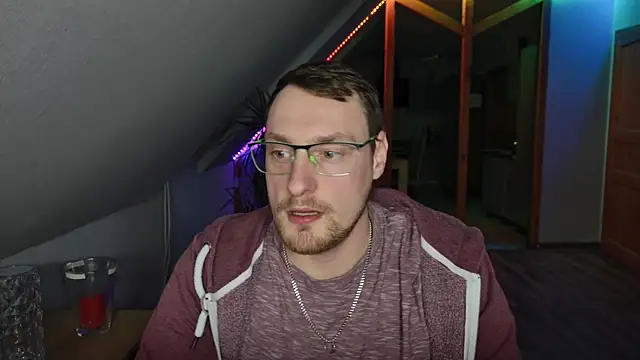 Snapshot of Relsxboy chatting on 01-28-25, 05:03 Relsxboy online show from 01-28-25, 05:03