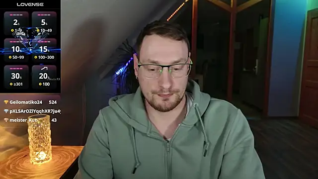 Snapshot of Relsxboy chatting on 02-28-25, 05:37 Relsxboy online show from 02-28-25, 05:37