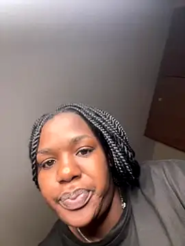 NissyxSawee online show from 11-08-25, 01:31