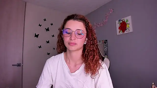 Snapshot of valent_27 chatting on 06-21-26, 01:11 valent 27 online show from 06-21-26, 01:11