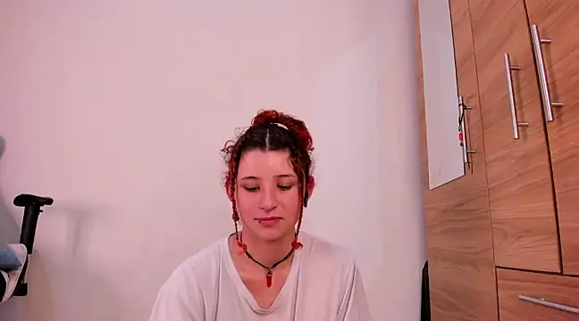Snapshot of valent_27 chatting on 03-10-25, 06:16 valent 27 online show from 03-10-25, 06:16