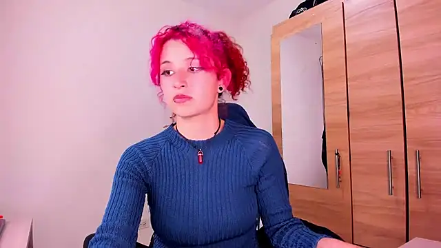 Snapshot of valent_27 chatting on 10-02-25, 02:48 valent 27 online show from 10-02-25, 02:48