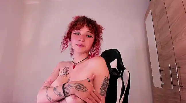Snapshot of valent_27 chatting on 02-15-25, 05:30 valent 27 online show from 02-15-25, 05:30