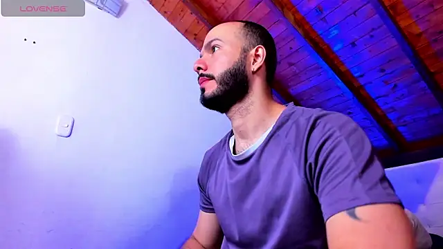 Tom Bailey online show from 04-06-26, 12:50