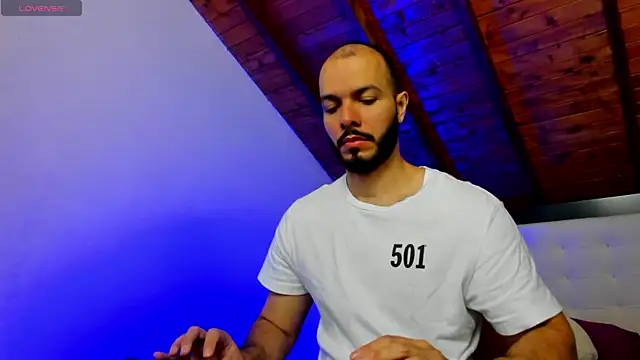 Tom Bailey online show from 04-02-26, 12:56