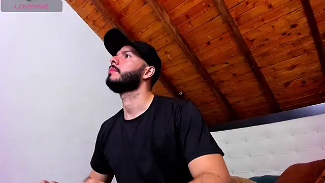 Tom Bailey online show from 03-30-26, 01:56