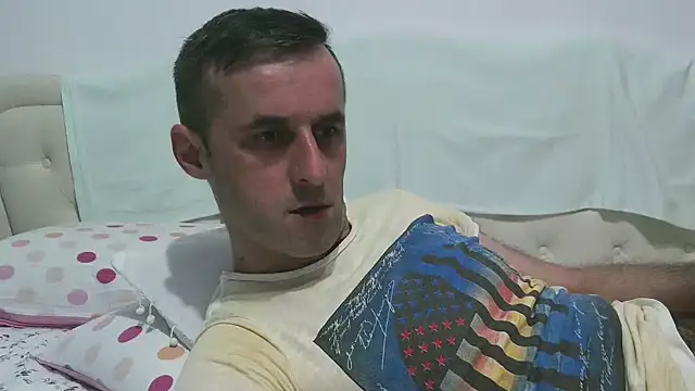 Snapshot of stevenpit chatting on 03-07-25, 07:38 stevenpit online show from 03-07-25, 07:38