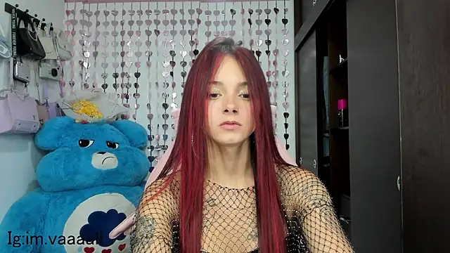 Snapshot of lucyy_tay chatting on 01-27-25, 11:54 lucyy tay online show from 01-27-25, 11:54