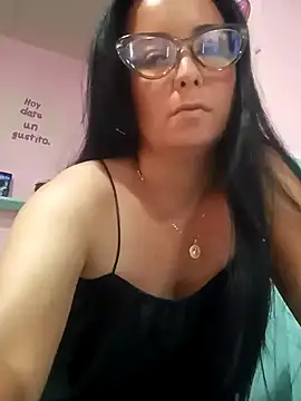 Snapshot of Pedro-Caro chatting on 11-10-25, 08:25 Pedro-Caro online show from 11-10-25, 08:25
