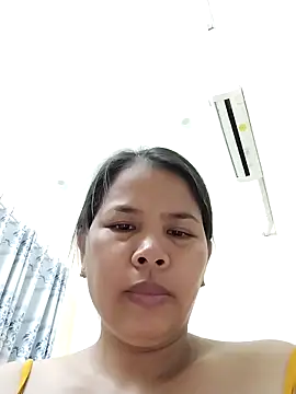 Snapshot of Lanyingxin18 chatting on 03-03-25, 10:42 Lanyingxin18 online show from 03-03-25, 10:42