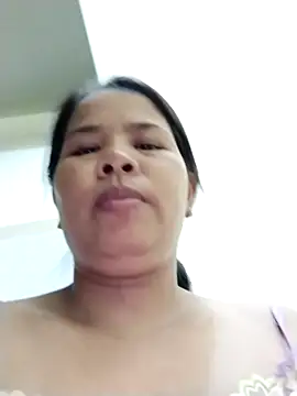 Snapshot of Lanyingxin18 chatting on 02-17-25, 10:38 Lanyingxin18 online show from 02-17-25, 10:38