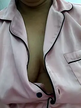 Lanyingxin18 online show from 05-07-26, 07:12