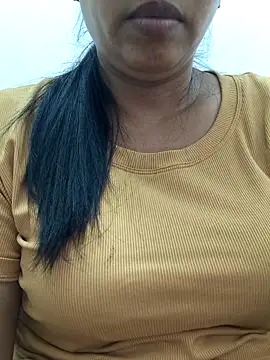 Lanyingxin18 online show from 04-25-26, 03:31