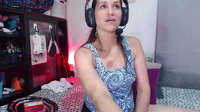 Snapshot of diosa78afrodita chatting on 10-22-25, 04:34 diosa78afrodita online show from 10-22-25, 04:34