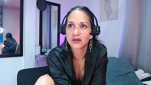 Snapshot of diosa78afrodita chatting on 02-21-25, 05:56 diosa78afrodita online show from 02-21-25, 05:56