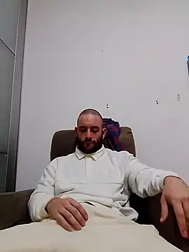 bearguy998 online show from 01-25-25, 11:54