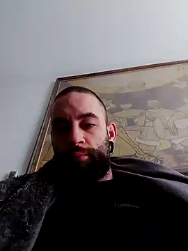 bearguy998 online show from 12-31-24, 12:25