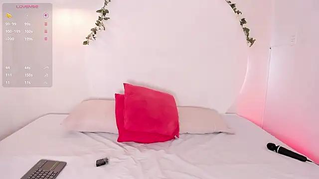 AllisonRoberts  online show from 03-11-26, 11:48