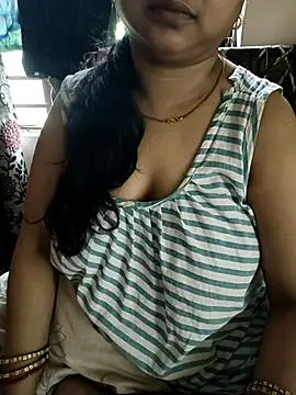 cuteyqueen online show from 04-04-26, 01:12