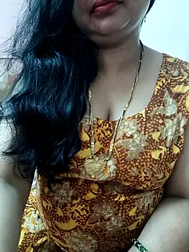 cuteyqueen online show from 10-31-25, 06:32