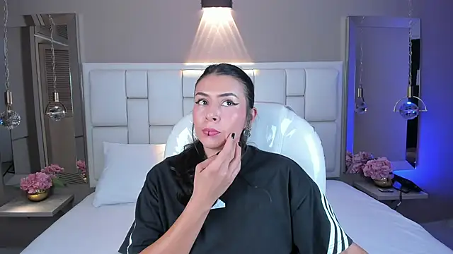 JessyEvans online show from 10-21-25, 07:35