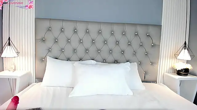 JessyEvans online show from 09-27-25, 05:41