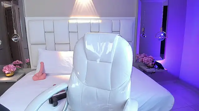 JessyEvans online show from 11-20-25, 07:36