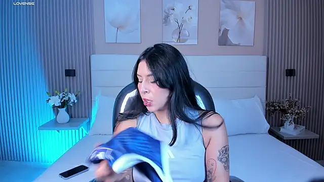 JessyEvans online show from 06-11-26, 07:22