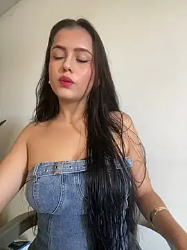 AbbyMillerrr online show from 05-07-26, 04:21
