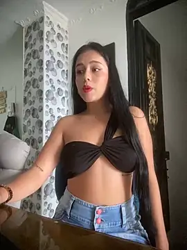 Snapshot of AbbyMillerrr chatting on 03-14-25, 10:16 AbbyMillerrr online show from 03-14-25, 10:16