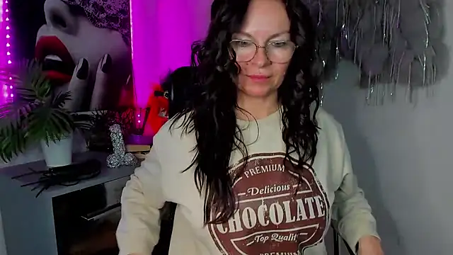 HelenLuxx online show from 03-28-26, 07:42