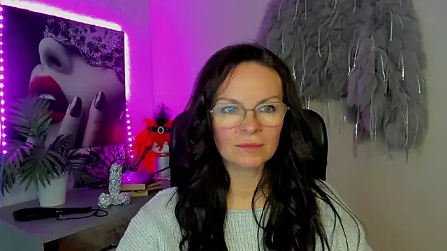 HelenLuxx online show from 03-03-26, 04:14