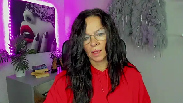 HelenLuxx online show from 10-16-25, 05:38