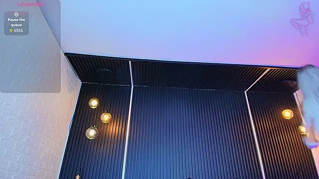  Holly Cat online show from 09-11-25, 11:16