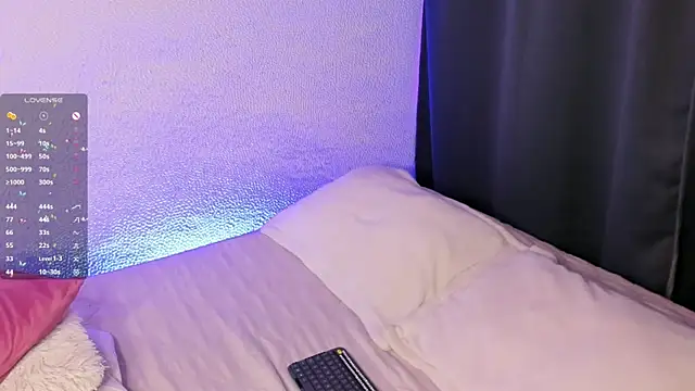 Snapshot of callme__val chatting on 02-23-25, 02:29 callme val online show from 02-23-25, 02:29