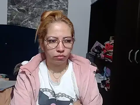 THEBOSSLARA online show from 11-15-25, 03:27