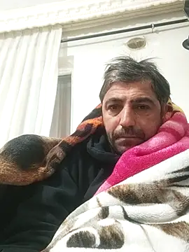 Snapshot of Muratcanik44 chatting on 03-07-26, 02:29 Muratcanik44 online show from 03-07-26, 02:29