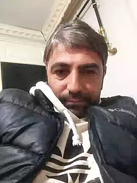 Snapshot of Muratcanik44 chatting on 03-10-26, 12:58 Muratcanik44 online show from 03-10-26, 12:58