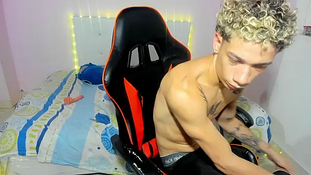 mateodeamjo online show from 11-04-25, 07:23