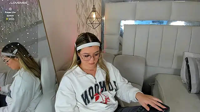 1m dalhia online show from 12-15-25, 08:36