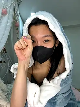 Snapshot of Gyuu-Nyuu chatting on 12-05-25, 11:42 Gyuu-Nyuu online show from 12-05-25, 11:42