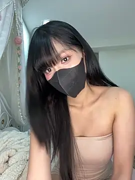 Snapshot of Gyuu-Nyuu chatting on 12-04-25, 12:59 Gyuu-Nyuu online show from 12-04-25, 12:59