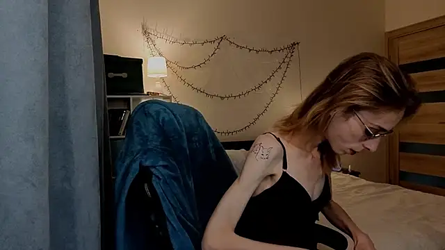 Snapshot of amber_quell_here chatting on 09-12-25, 02:17 amber quell here online show from 09-12-25, 02:17