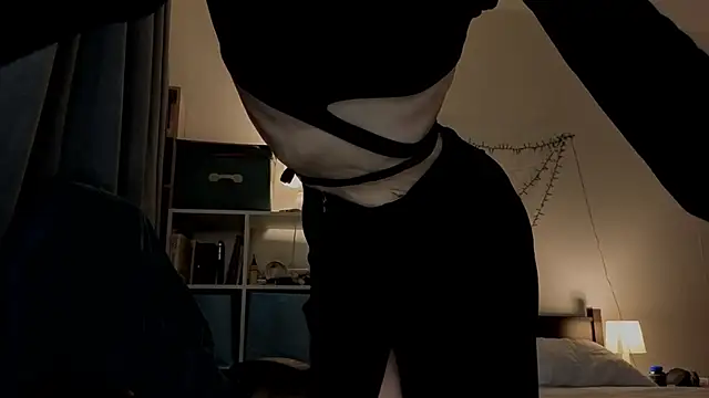 Snapshot of amber_quell_here chatting on 10-19-25, 02:20 amber quell here online show from 10-19-25, 02:20