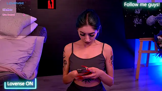 AriaVoss online show from 09-25-25, 08:48