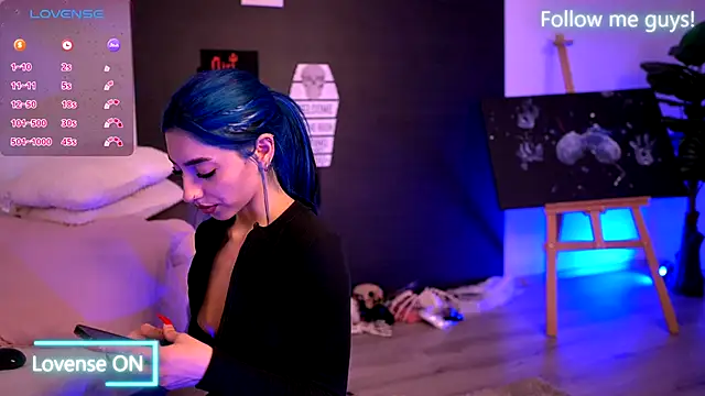 AriaVoss online show from 10-26-25, 11:05