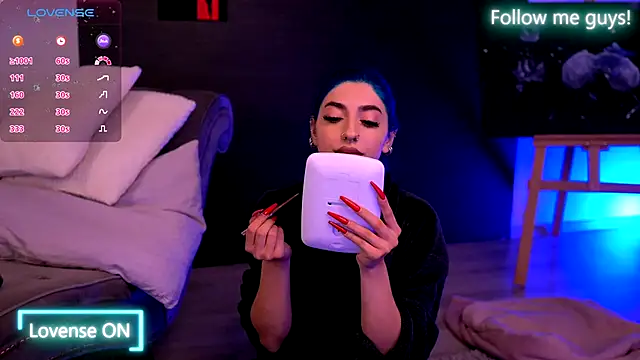 AriaVoss online show from 09-29-25, 08:25