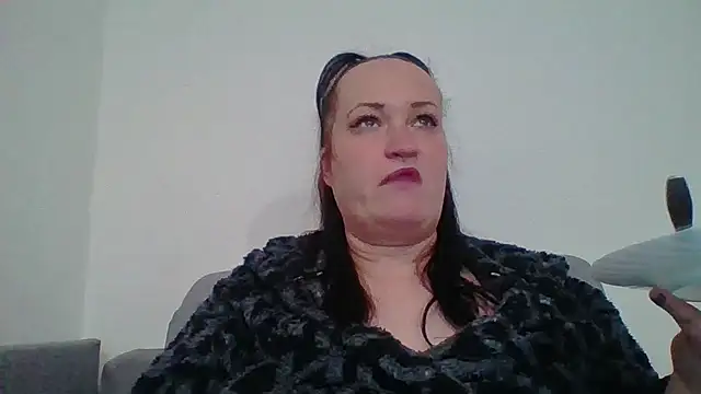 Snapshot of _squirty_cum_lady_ chatting on 10-19-25, 03:42 squirty cum lady online show from 10-19-25, 03:42